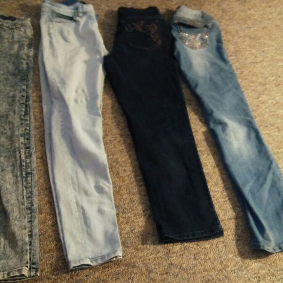 Close - Picture 2 of 8